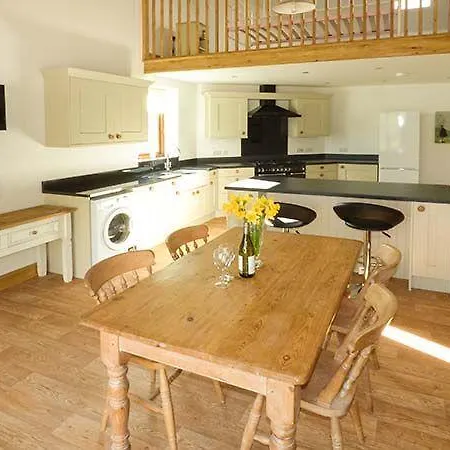 The Stables At Larklands * Ravensworth