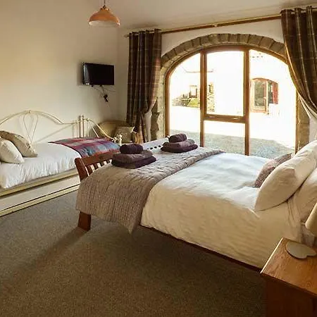 The Stables At Larklands * Ravensworth
